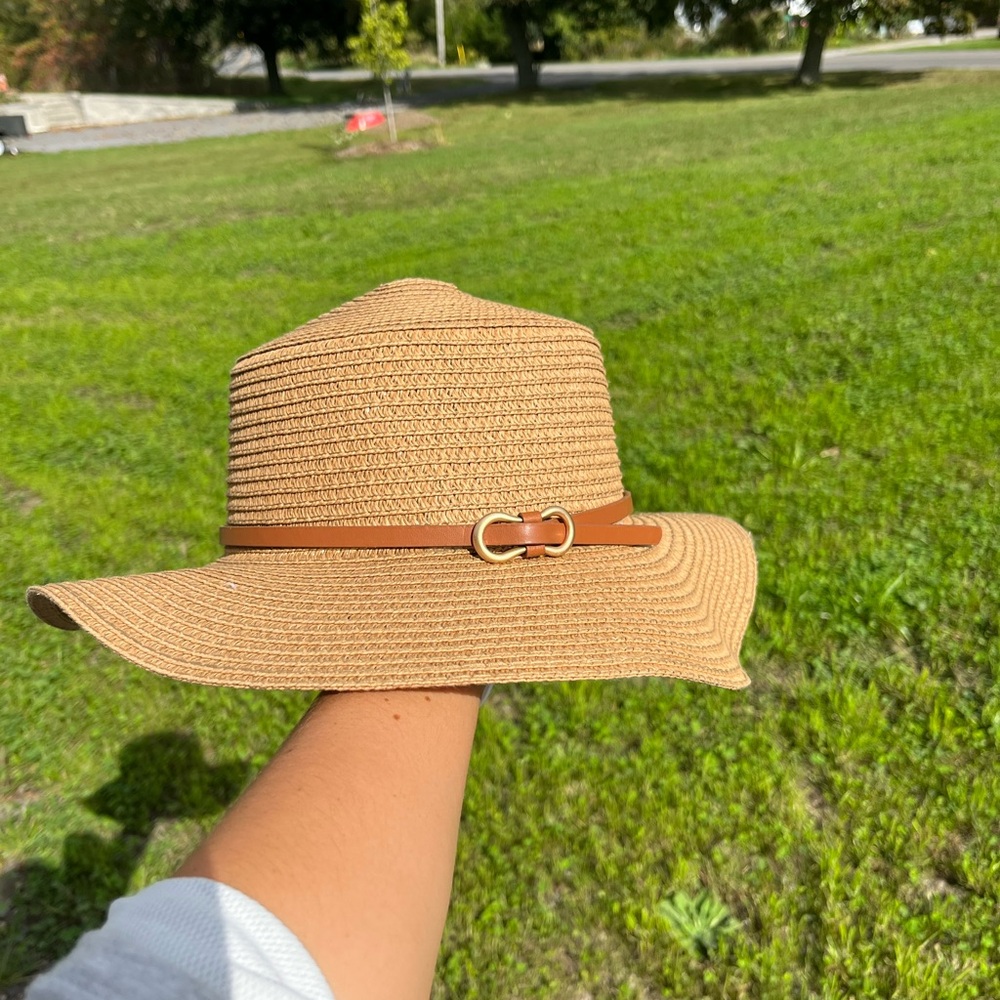 New cute sun hat!